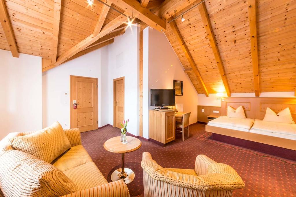 Metzgerei Gasthof Oberhauser - Hotel Zur Post Egling Værelse billede