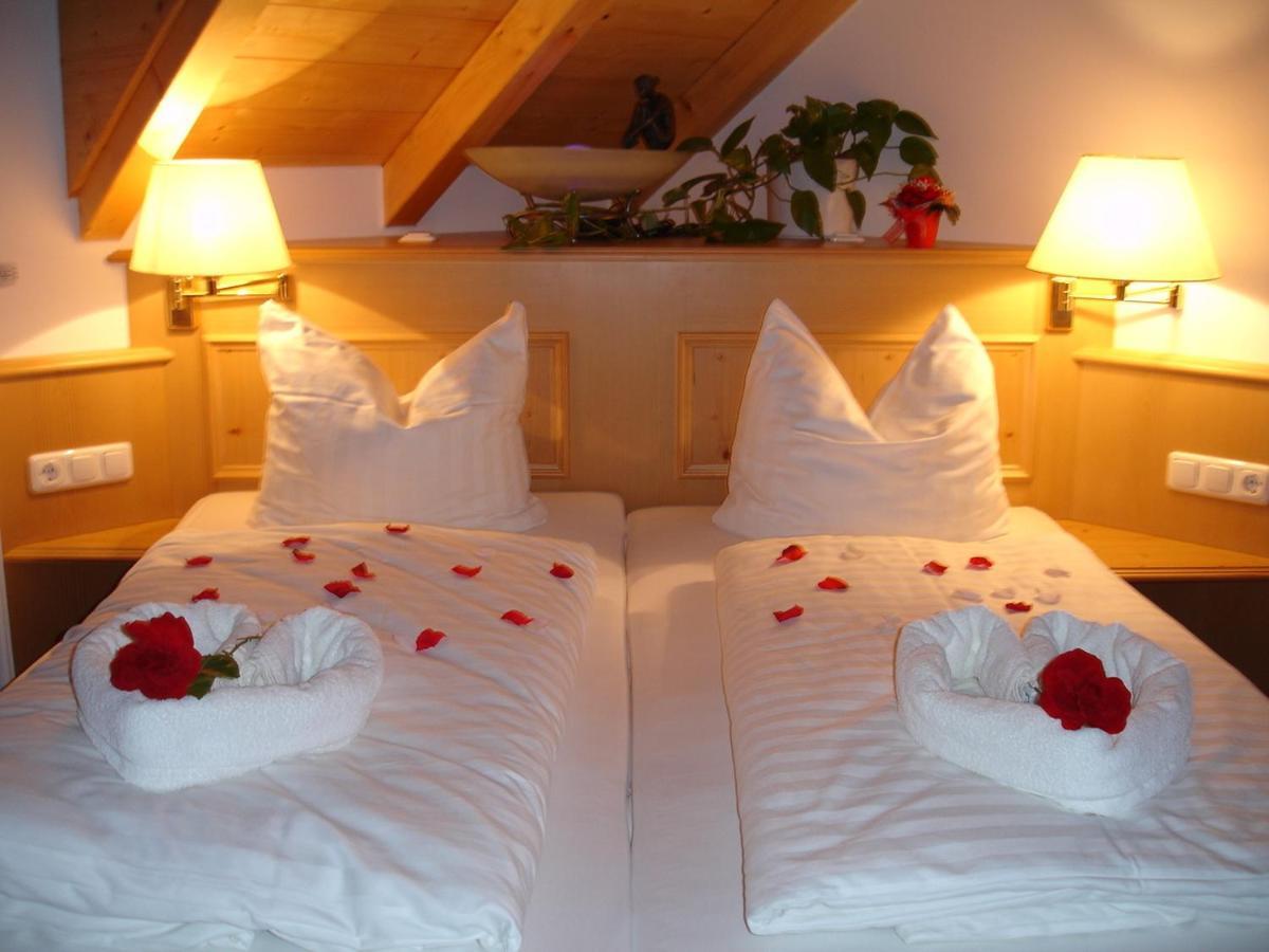 Metzgerei Gasthof Oberhauser - Hotel Zur Post Egling Eksteriør billede